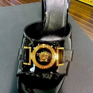 Brand new versace heels